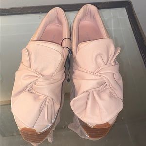 NWT Zara girls bow Sneaker